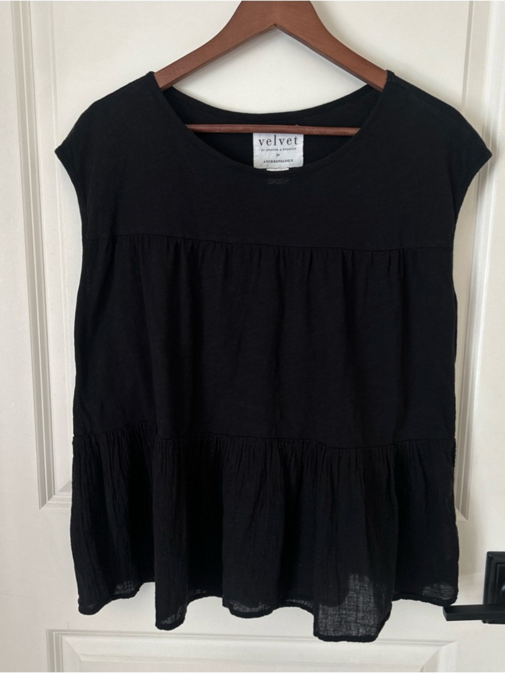 VELVET By Graham Spencer  Anthropology Black Tiered Gauzy Sleeveless Top Sz M